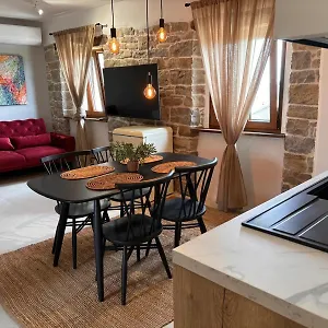  Apartman Apartments Groznjan